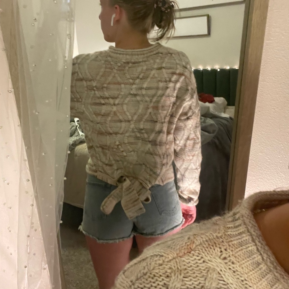 🍁Fall Sweater🍁 - Picture 2 of 5